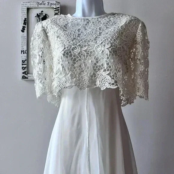 Miss Elliette Vintage Chiffon Lace Ivory Wedding Dress - Picture 3 of 14